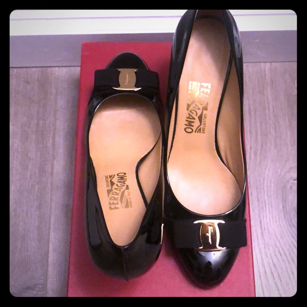 Ferragamo Carla pump in patent calf leather